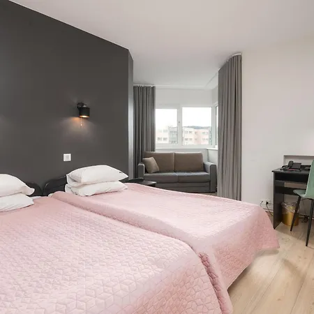 Emmi Hotell 3*